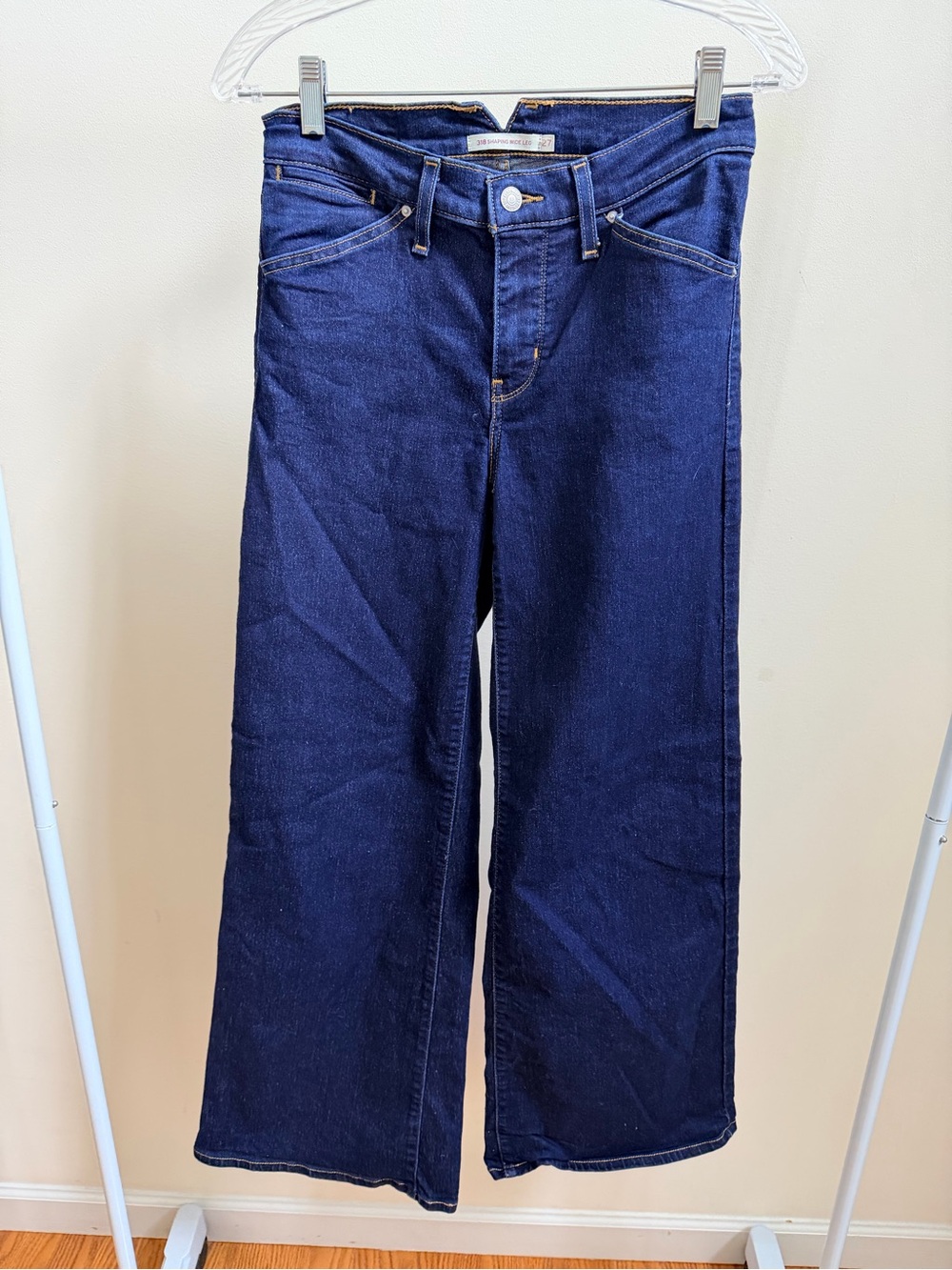 Levi’s 318 Shaping Wide-leg jeans dark wash Sz 27 women’s